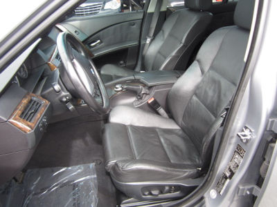 2004 BMW 545  i