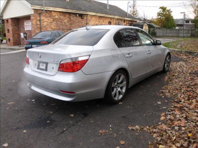 2004 BMW 545  i