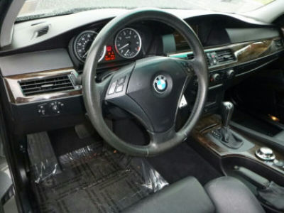 2004 BMW 545  i