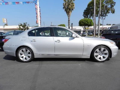 2004 BMW 545  i