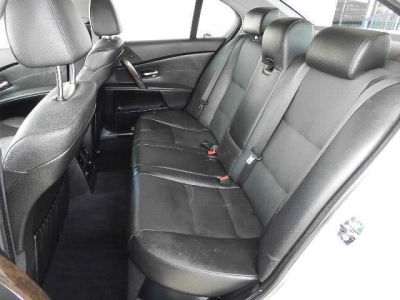 2004 BMW 545  i