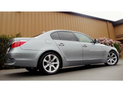 2004 BMW 545 i