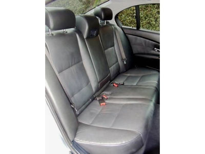 2004 BMW 545 i