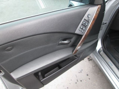 2004 BMW 545 i