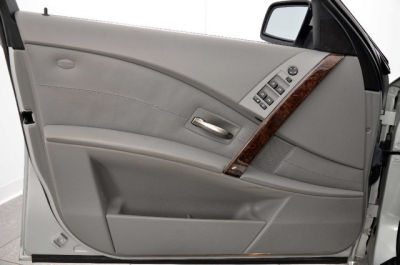 2004 BMW 545  i
