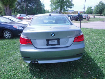 2004 BMW 545  i
