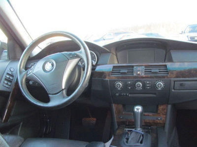 2004 BMW 545  i