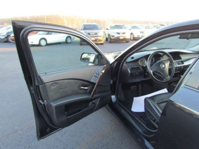 2004 BMW 545  i