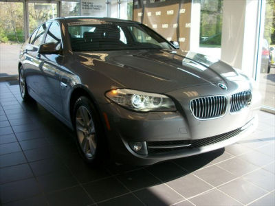 2012 BMW 528  i xDrive
