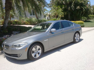 2011 BMW 528 i