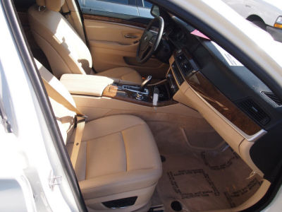 2012 BMW 528  i