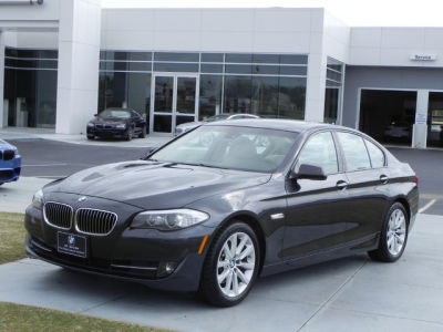 2011 BMW 528  i