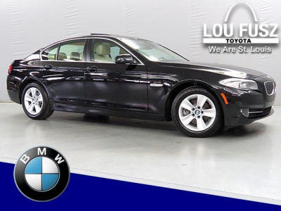 2011 BMW 528 i