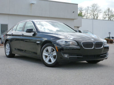 2011 BMW 528 i