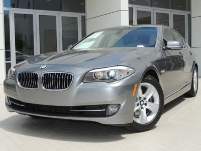 2011 BMW 528 i