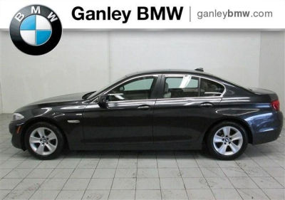 2011 BMW 528 i