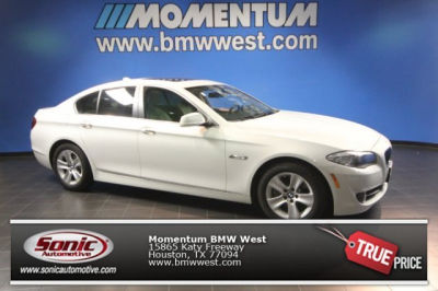 2011 BMW 528 i