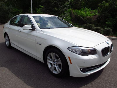 2011 BMW 528  i