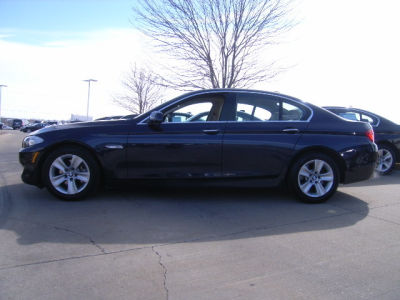 2011 BMW 528  i