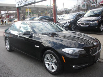 2011 BMW 528  i