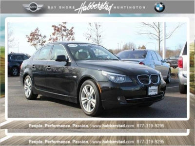 2010 BMW 528  i xDrive