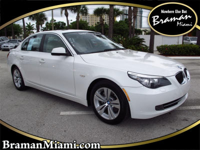 2010 BMW 528  i