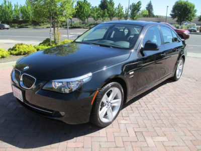 2010 BMW 528  i xDrive