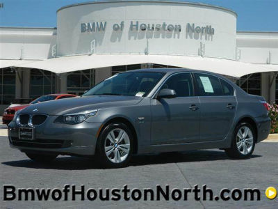 2010 BMW 528  i xDrive