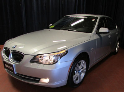 2010 BMW 528  i xDrive