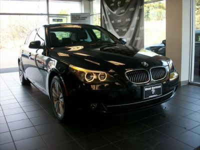 2010 BMW 528  i xDrive