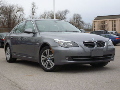 2010 BMW 528  i xDrive