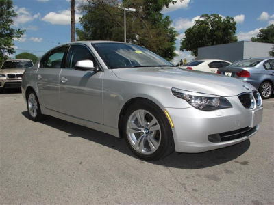 2010 BMW 528  i