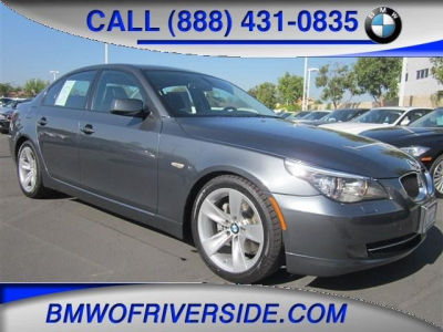2010 BMW 528  i