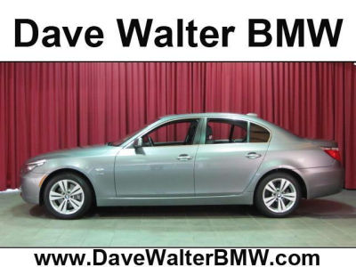 2010 BMW 528  i xDrive