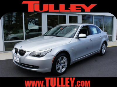 2010 BMW 528  i xDrive
