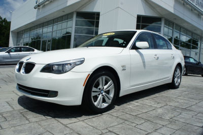 2010 BMW 528  i xDrive