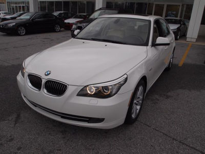 2010 BMW 528  i