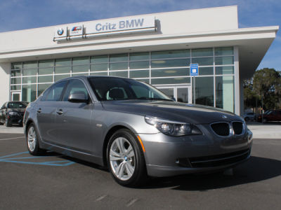 2010 BMW 528  i
