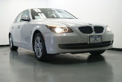 2010 BMW 528  i xDrive