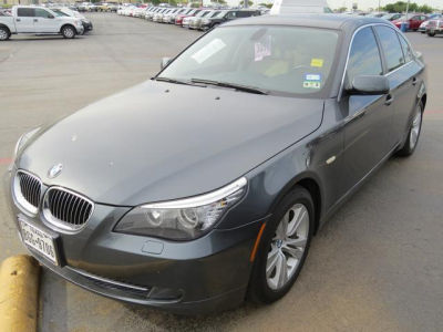 2010 BMW 528  i