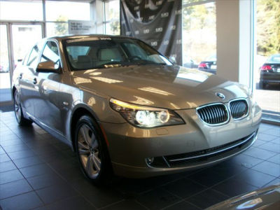 2010 BMW 528  i xDrive
