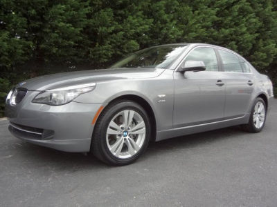 2010 BMW 528  i xDrive