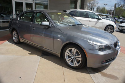 2010 BMW 528  i