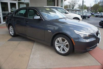 2010 BMW 528  i