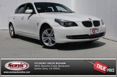 2010 BMW 528  i xDrive