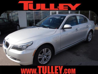 2010 BMW 528  i xDrive