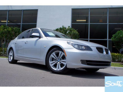 2010 BMW 528  i
