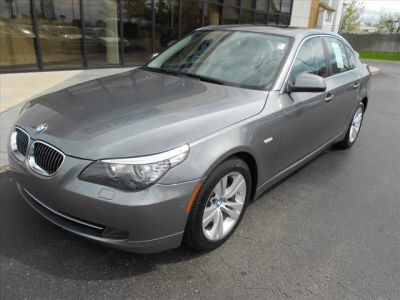 2010 BMW 528  i