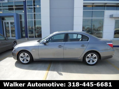 2010 BMW 528  i