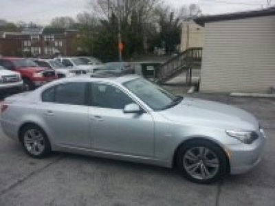2010 BMW 528  i